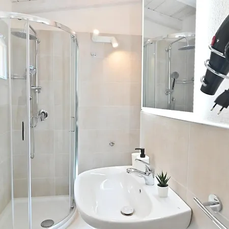 Izzhome The Breeze Cagliari