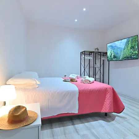 Izzhome The Breeze Cagliari