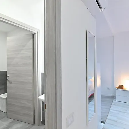 Izzhome The Breeze *